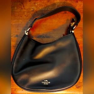 LIKE NEW COACH Black Leather Hobo